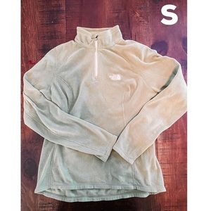 North face pullover